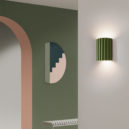 Modern Wavy Wall Light – Stylish Up & Down Resin Design