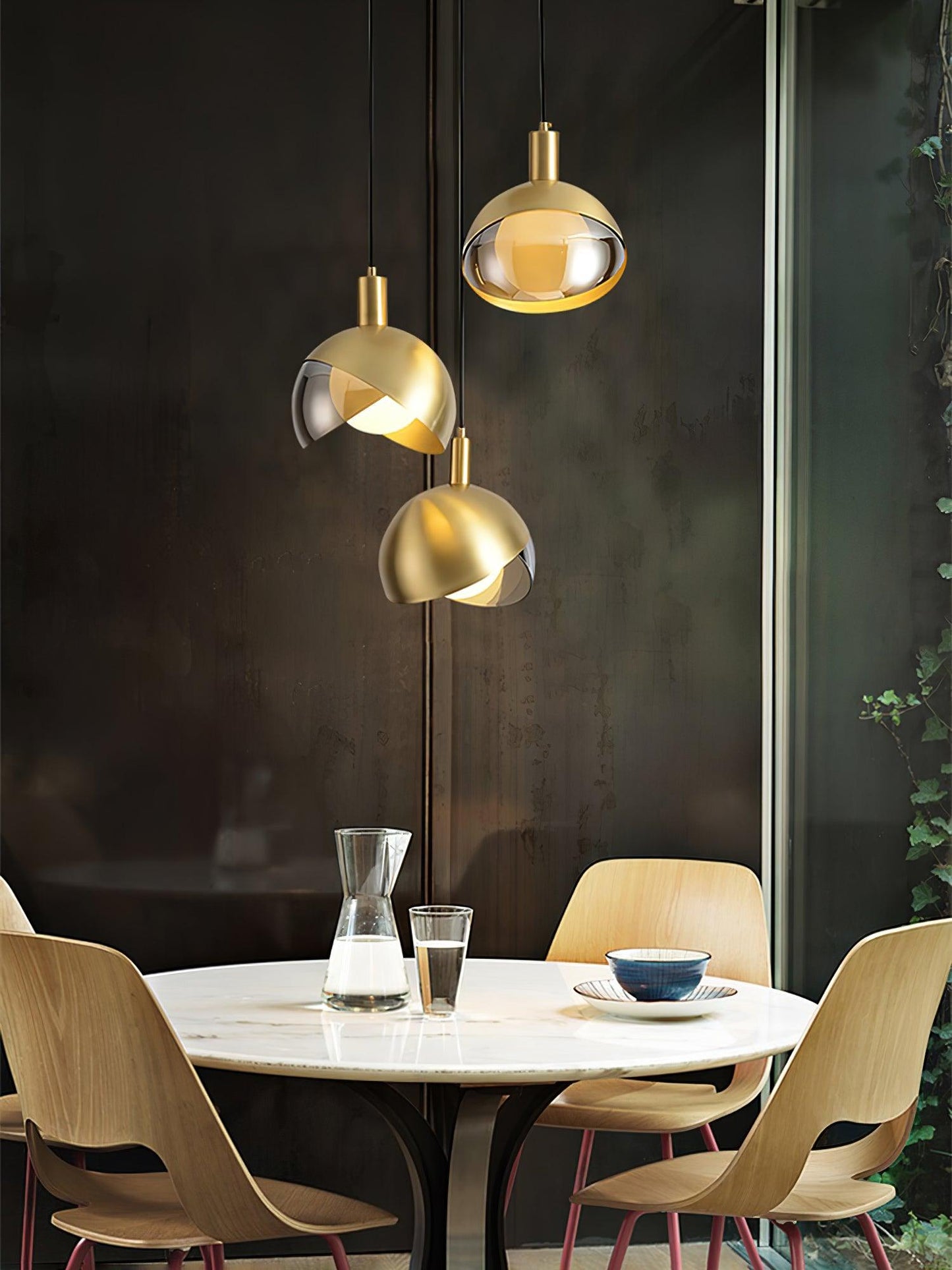 Sleek & Versatile Modern Pendant Light – A Statement of Urban Elegance