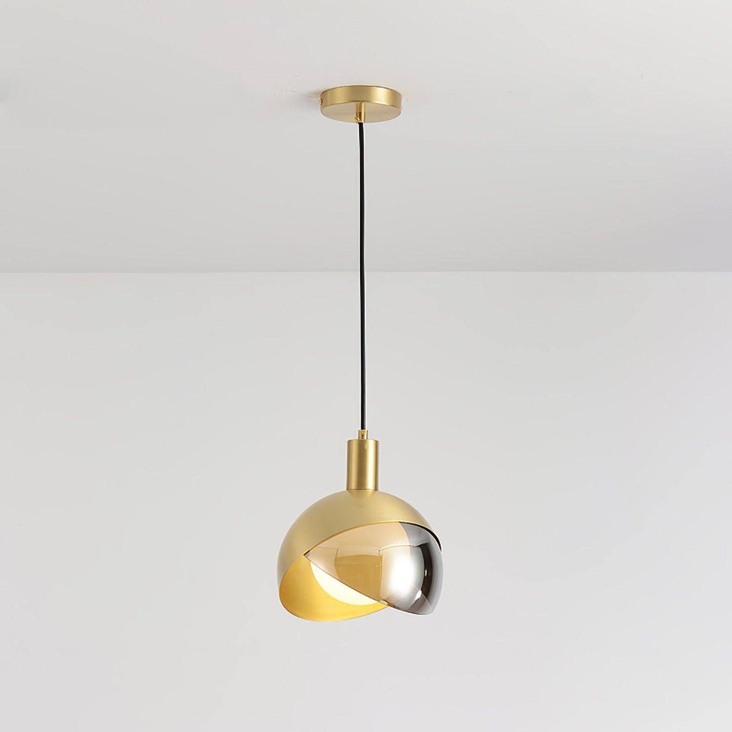 Sleek & Versatile Modern Pendant Light – A Statement of Urban Elegance