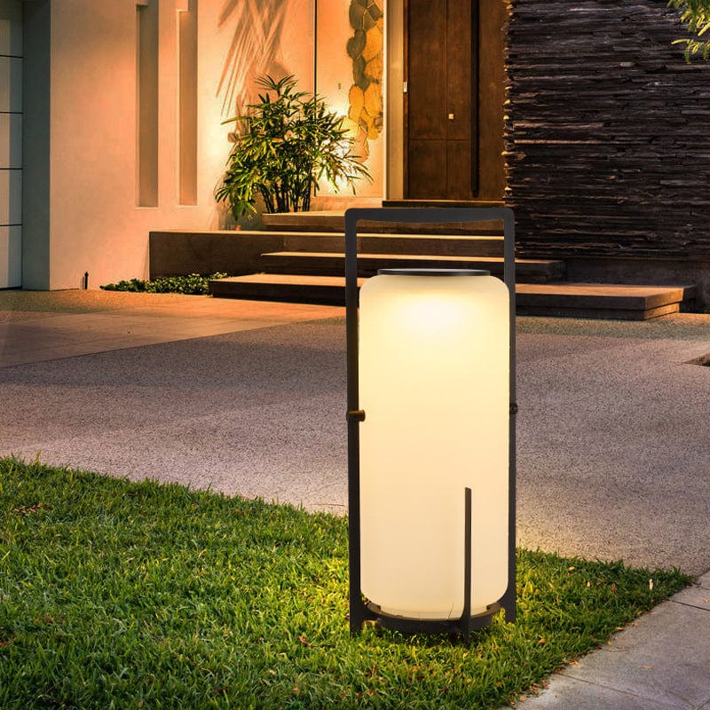 Sleek Solar Outdoor Lamp – Modern and Eco-Friendly Lighting for Your Outdoors