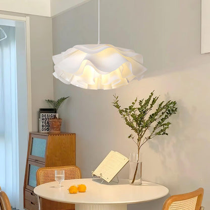 Flower-Shaped White Pendant Light – Elegant LED Ceiling Lamp with Adjustable Height