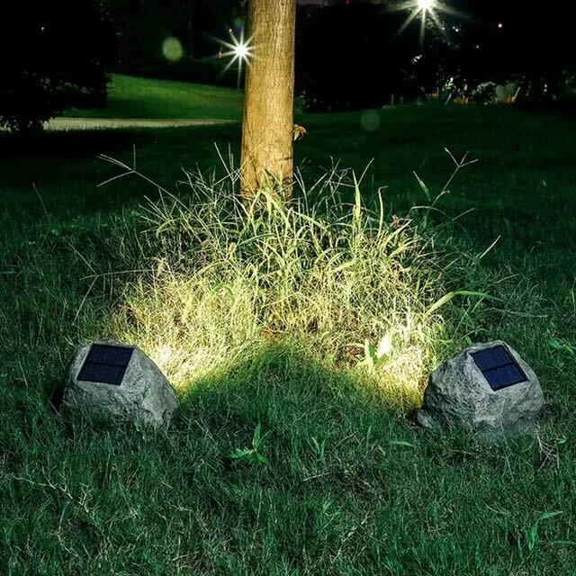 Solar Rock Design Garden Lamp – Elegant and Discreet Lighting for Your Outdoors