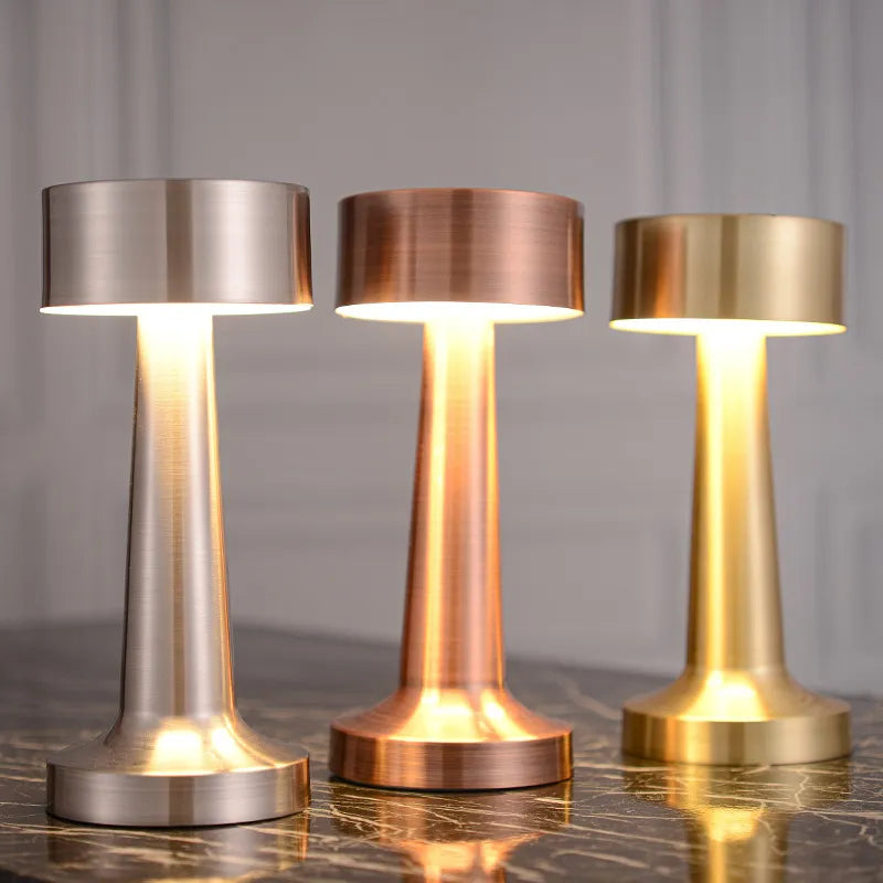 Luxury Restaurant Bar Table Lamp – Elegant & Dimmable LED Lighting