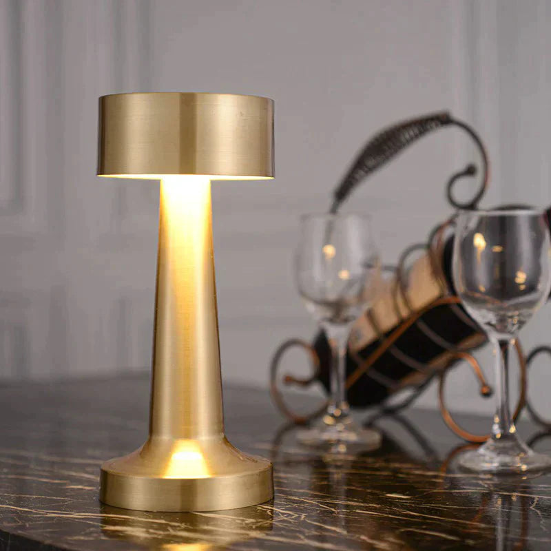 Luxury Restaurant Bar Table Lamp – Elegant & Dimmable LED Lighting