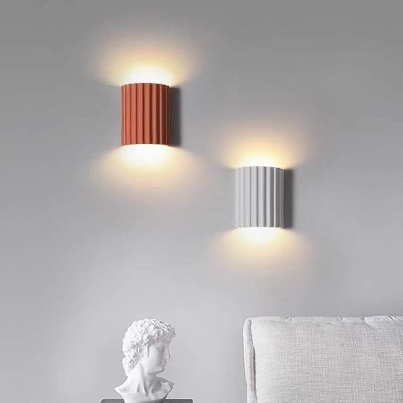 Modern Wavy Wall Light – Stylish Up & Down Resin Design