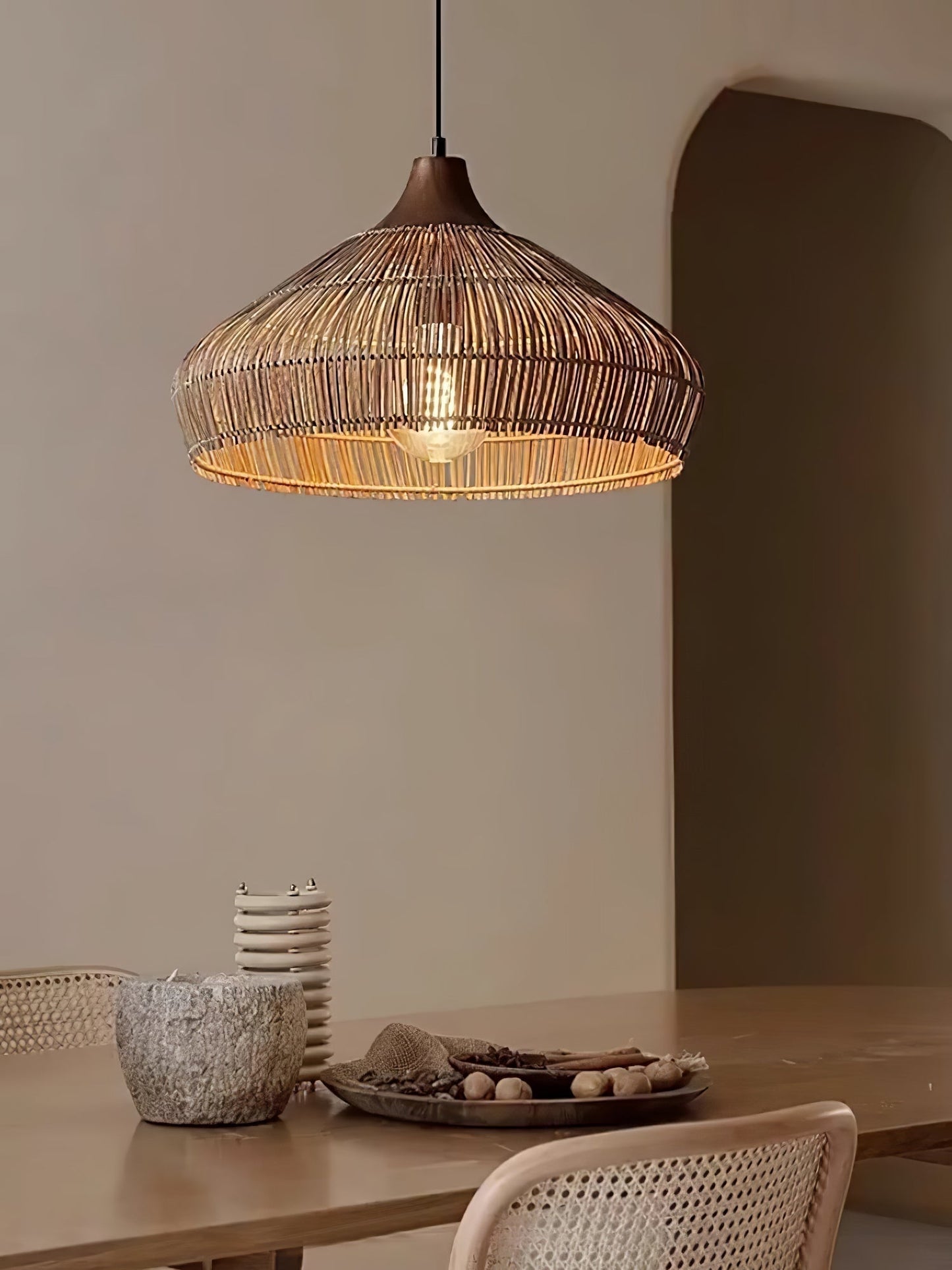 Handwoven Rattan Pendant Light – Rustic Ceiling Lamp with Adjustable Height