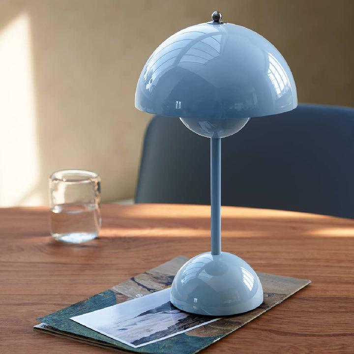 Umbrella Retro Table Lamp – Elegant and Practical Vintage-Inspired Design