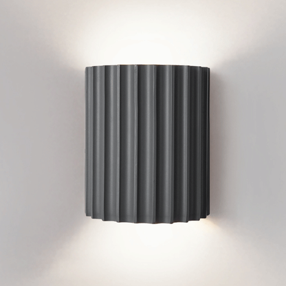 Modern Wavy Wall Light – Stylish Up & Down Resin Design