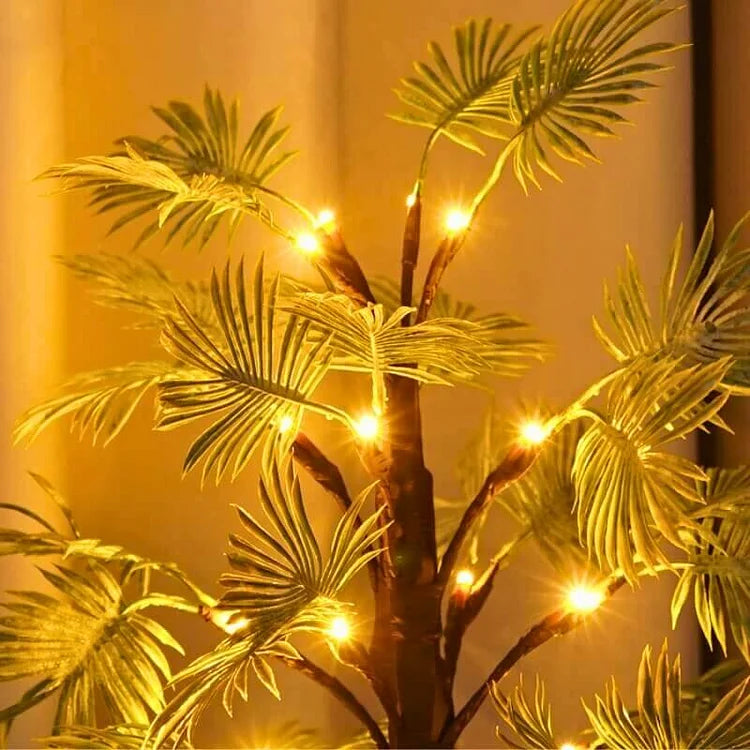 LED Christmas Palm Tree Light – Warm White Battery-Powered Festive Decor