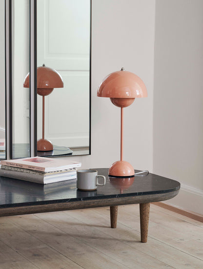 Umbrella Retro Table Lamp – Elegant and Practical Vintage-Inspired Design