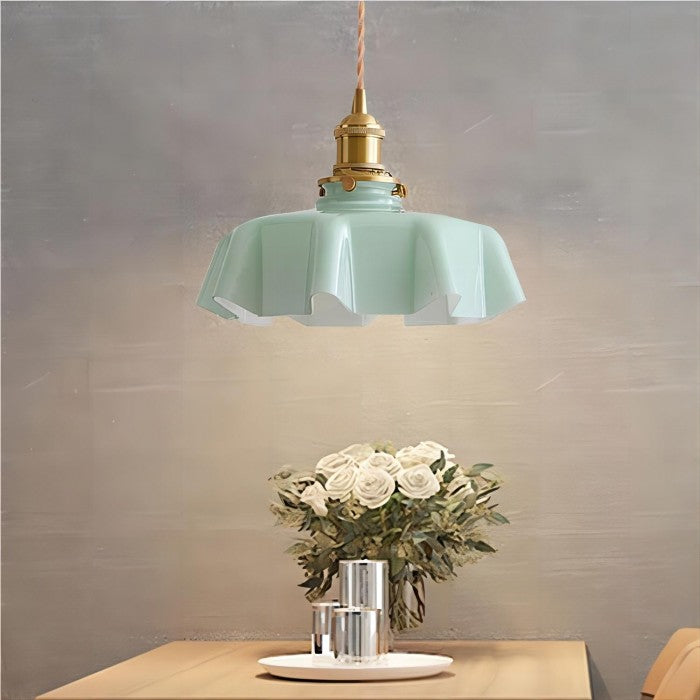 Floral Retro Glass Pendant Light – Vintage Elegance with Timeless Charm