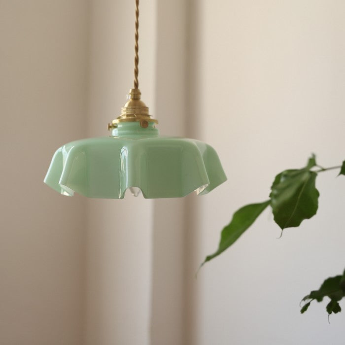 Floral Retro Glass Pendant Light – Vintage Elegance with Timeless Charm