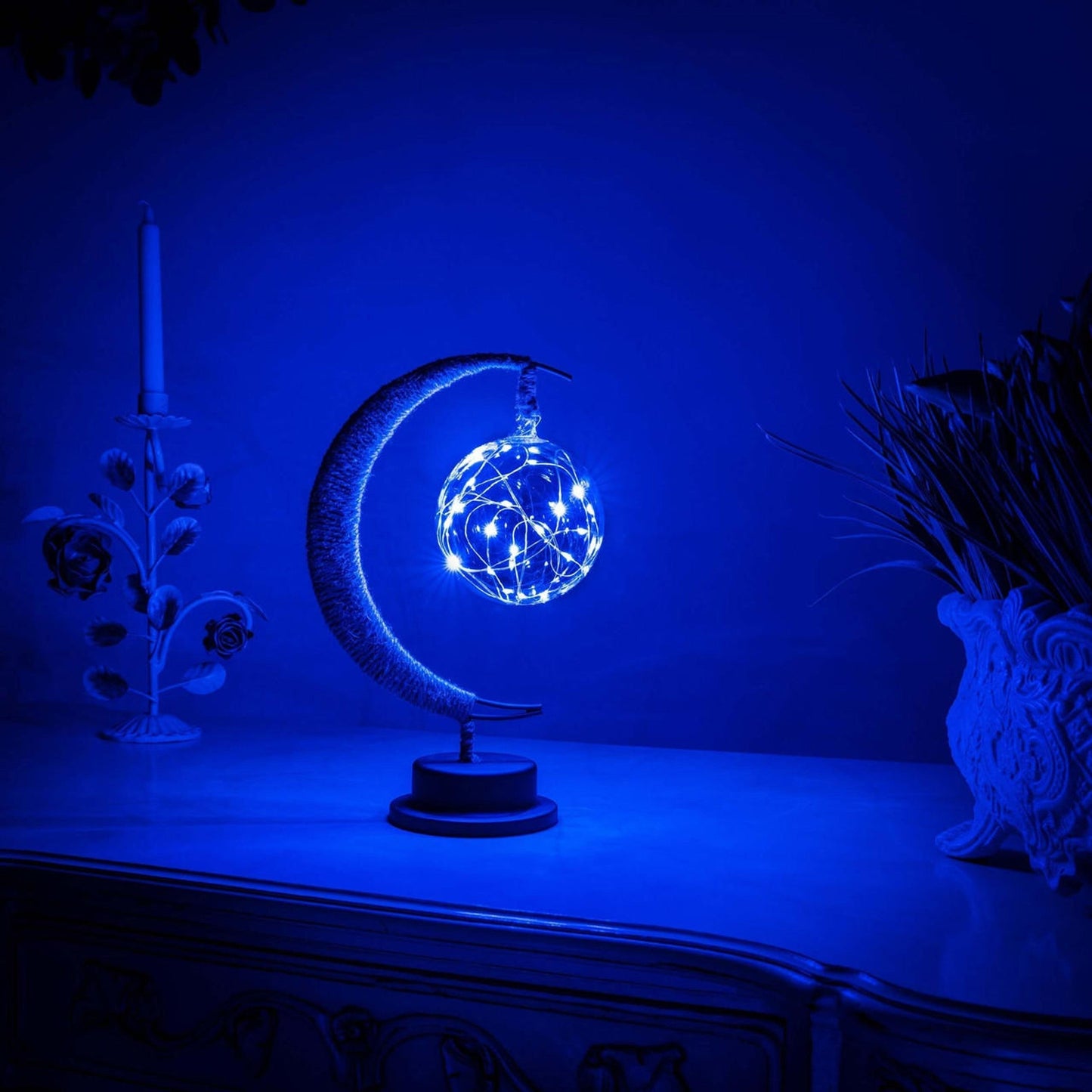 Enchanted Lunar Lamp – Soft LED Moonlight for a Dreamy Ambience